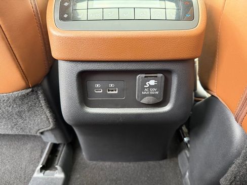 Used 2024 Nissan Pathfinder Platinum w/ Cargo Package image 18