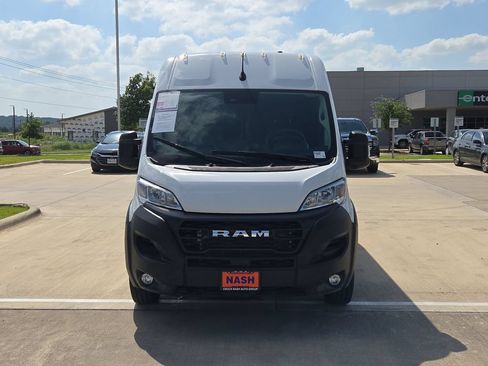 Used 2026 RAM ProMaster 2500 w/ Convenience Group FWD image 3
