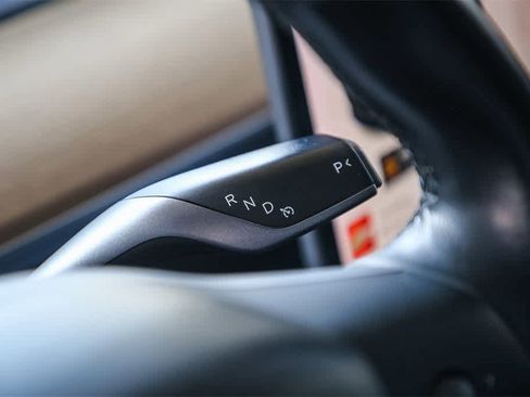 Used 2018 Tesla Model 3 Performance image 16