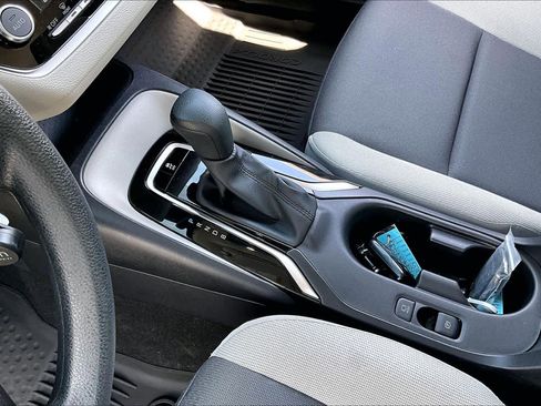 Certified 2025 Toyota Corolla LE image 16