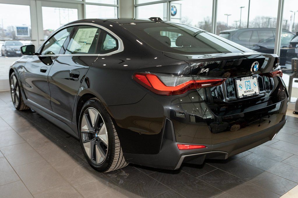 New 2026 BMW i4 xDrive40i w/ Premium Package AWD/4WD image 4