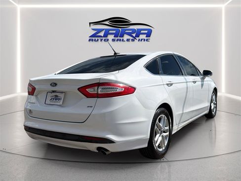 Used 2016 Ford Fusion SE FWD image 7