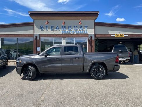 Used 2025 RAM 1500 Big Horn AWD/4WD image 2