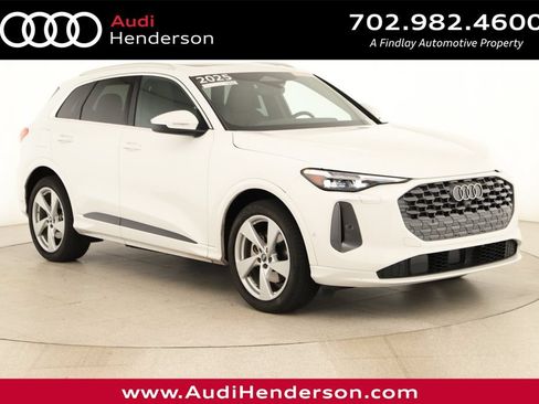 Used 2025 Audi Q5 Prestige AWD/4WD image 1