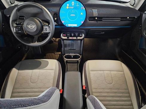 Certified 2025 MINI Cooper S image 18