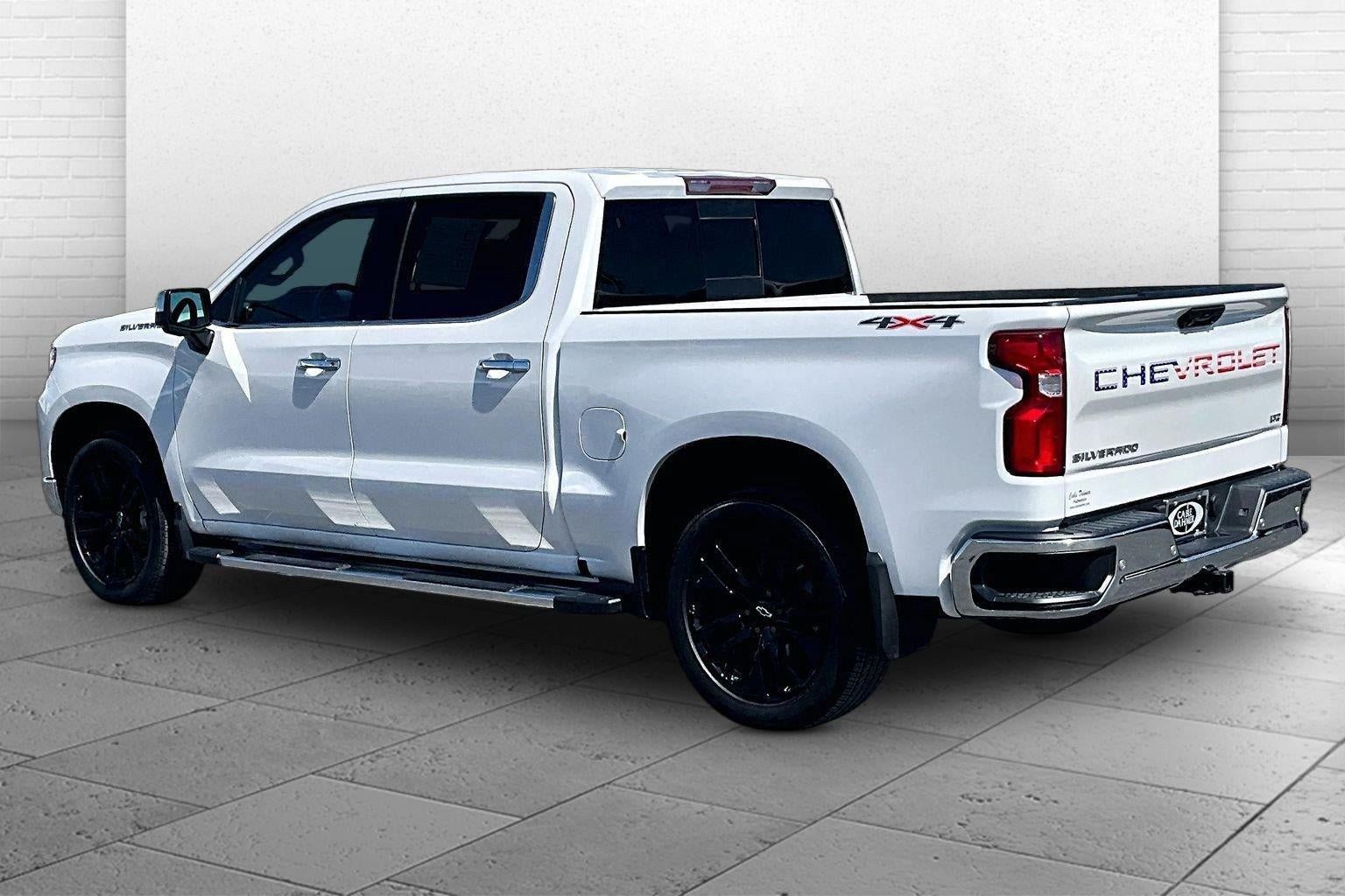 Used 2022 Chevrolet Silverado 1500 LTZ w/ LTZ Convenience Package II AWD/4WD image 11
