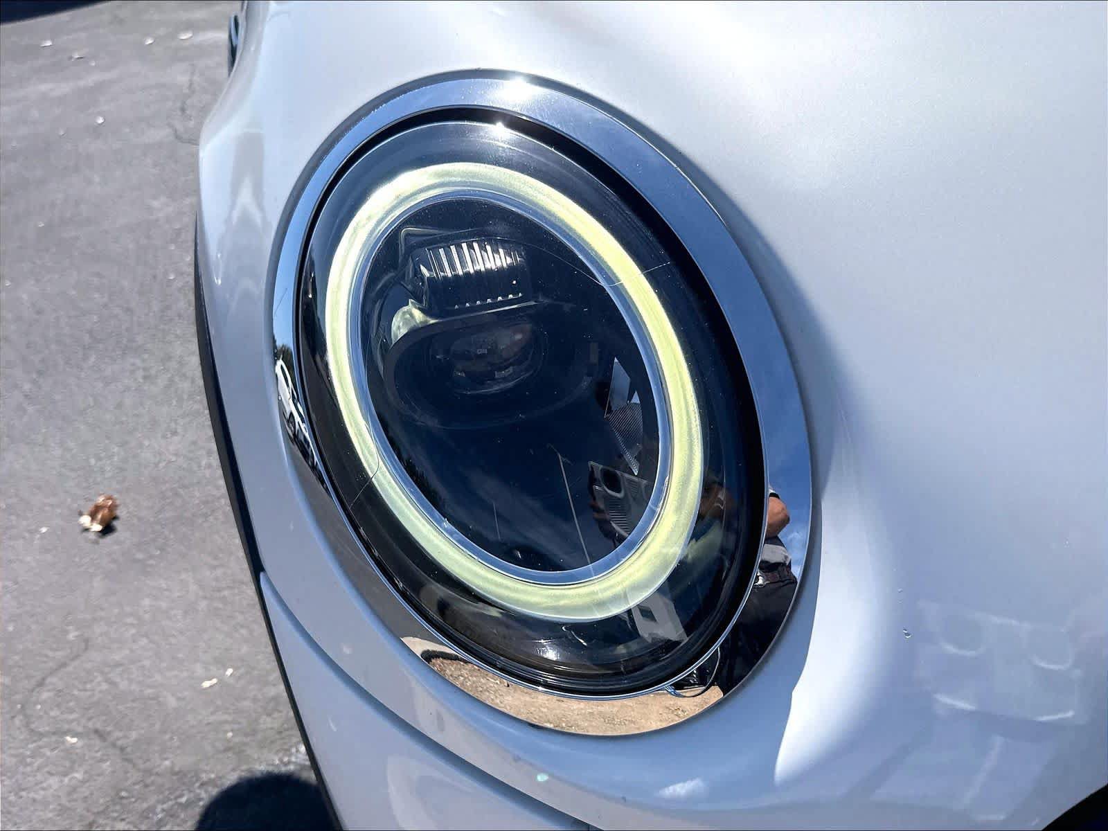 Used 2024 MINI Cooper 2-Door Hardtop FWD image 30