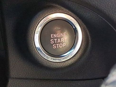 Used 2022 Subaru Ascent Limited w/ Technology Package image 32