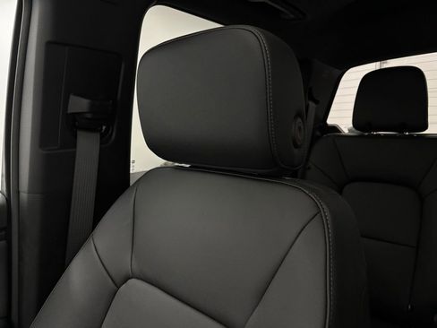 New 2026 GMC Canyon Elevation w/ Convenience Package image 40