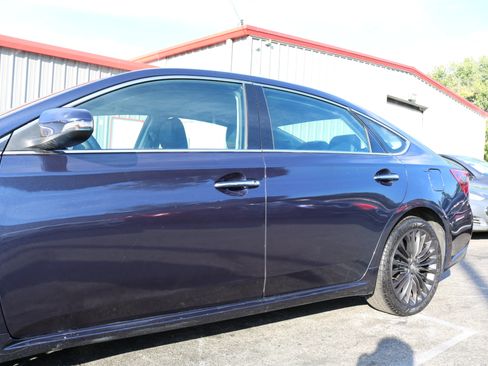 Used 2016 Toyota Avalon XLE Premium image 8