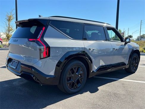 New 2026 Kia EV9 Land w/ Nightfall Edition Package image 12