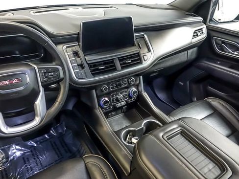 Certified 2023 GMC Yukon XL SLT w/ SLT Luxury Package image 19