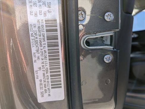 Used 2019 Jeep Cherokee Latitude Plus image 15