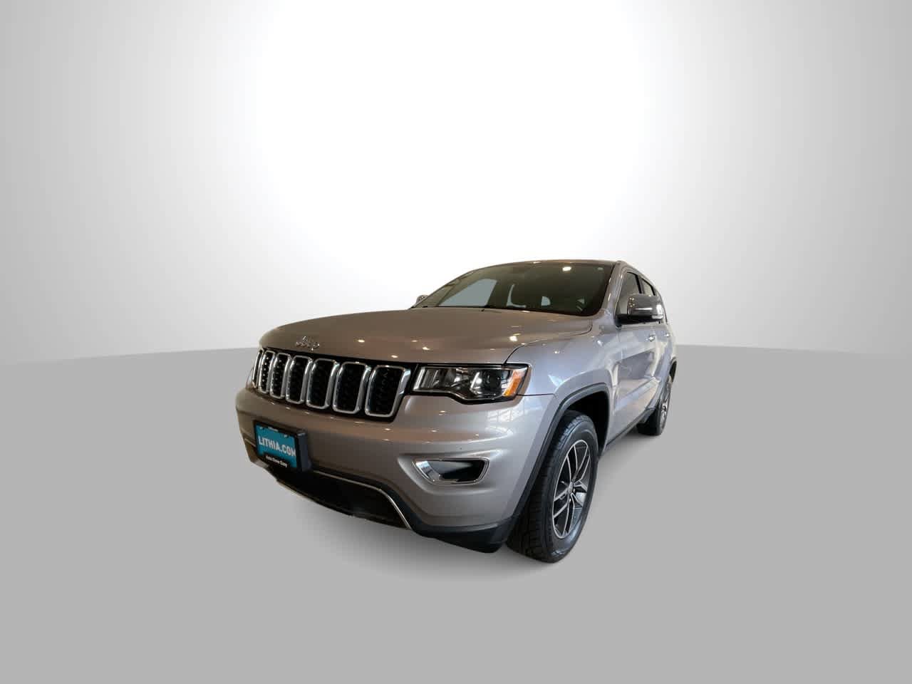 Used 2018 Jeep Grand Cherokee Limited AWD/4WD image 4