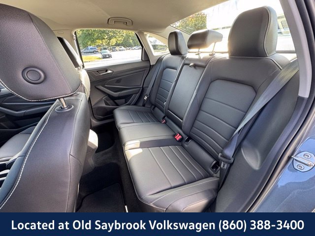 Certified 2023 Volkswagen Jetta SE FWD image 11
