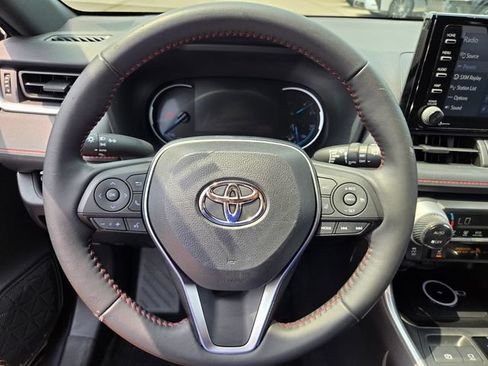 Used 2021 Toyota RAV4 SE w/ Weather & Moonroof Package AWD/4WD image 30