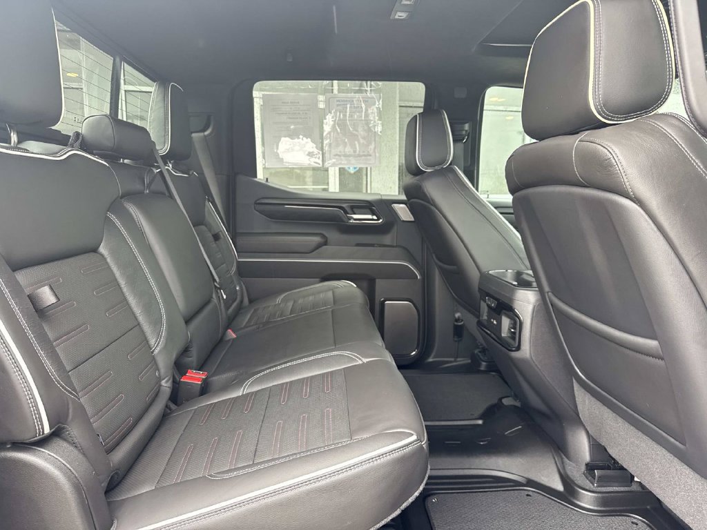 Used 2025 GMC Sierra 1500 AT4X AWD/4WD image 10