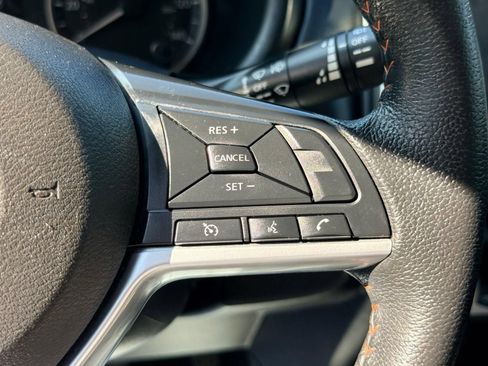 Used 2019 Nissan Kicks SR FWD image 33