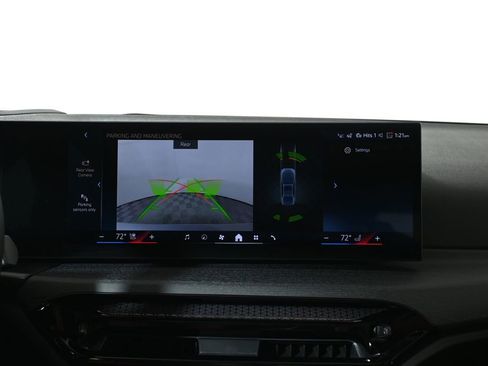 New 2026 BMW 330i xDrive Sedan w/ Premium Package image 23