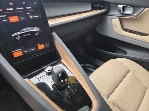 Used 2022 Polestar Polestar 2 w/ Plus Package AWD/4WD image 19
