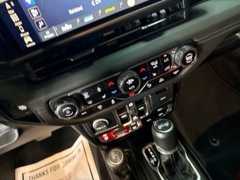 Certified 2024 Jeep Wrangler Unlimited Rubicon 392 w/ Dual Top Group AWD/4WD image 31