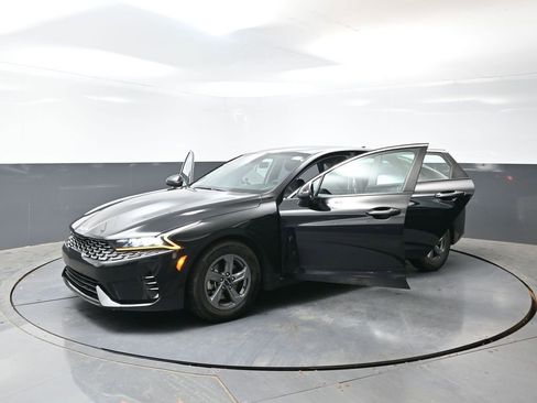 Used 2023 Kia K5 LXS FWD image 54