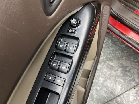 Used 2017 GMC Canyon SLT w/ Driver Alert Package image 9