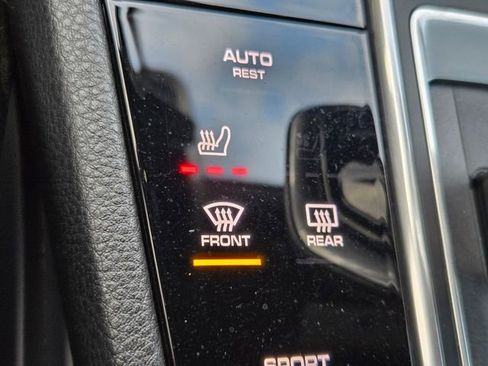 Used 2019 Porsche Cayenne image 28