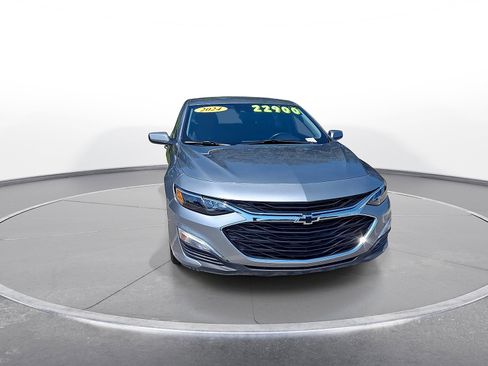 Used 2024 Chevrolet Malibu RS FWD image 2