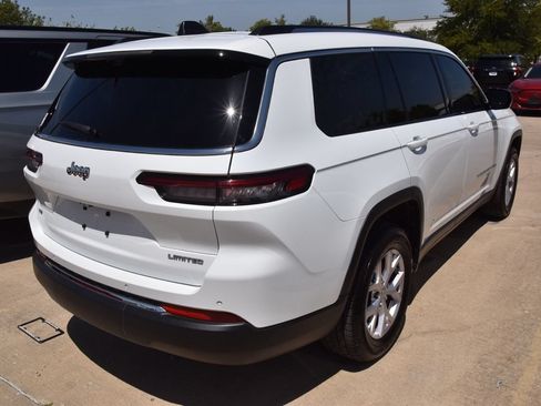 Used 2022 Jeep Grand Cherokee L Limited w/ Luxury Tech Group II RWD image 5
