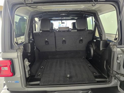 Used 2021 Jeep Wrangler Unlimited Sahara image 18