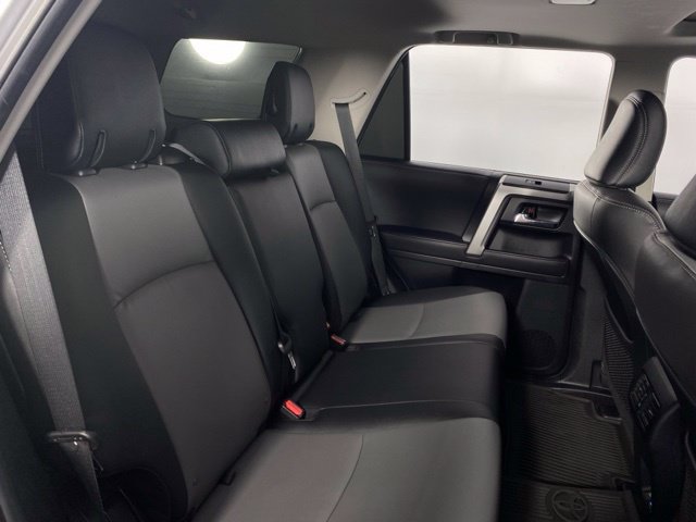 Used 2024 Toyota 4Runner SR5 Premium w/ Moonroof Package AWD/4WD image 17