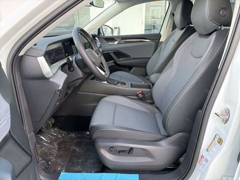 New 2026 Volkswagen Tiguan SE AWD/4WD image 21
