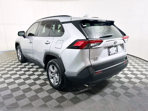 Used 2025 Toyota RAV4 LE AWD/4WD image 5