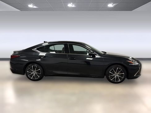 Used 2024 Lexus ES 350 w/ Premium Package FWD image 7