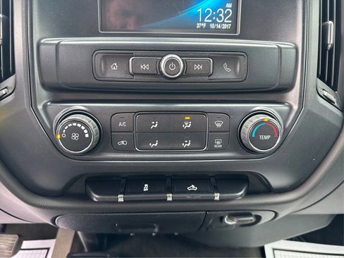 Used 2018 Chevrolet Silverado 2500 W/T w/ Snow Plow Prep Package image 25