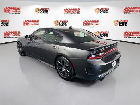 Used 2018 Dodge Charger R/T Scat Pack w/ Driver Confidence Group RWD image 2