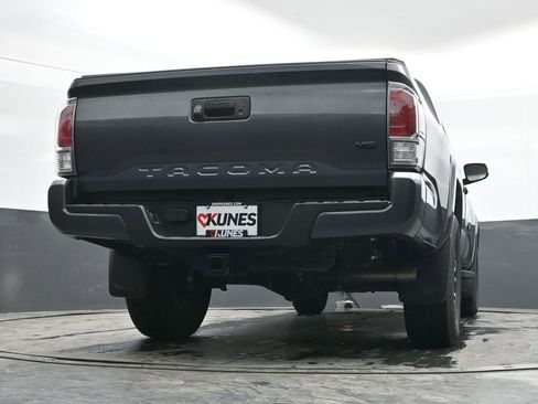 Used 2023 Toyota Tacoma TRD Sport image 41