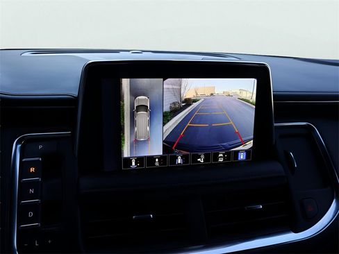 Used 2022 Chevrolet Tahoe LT w/ LT Signature Plus Package image 27