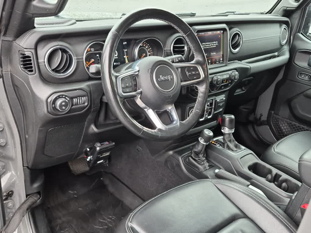 Used 2021 Jeep Gladiator Overland AWD/4WD image 14