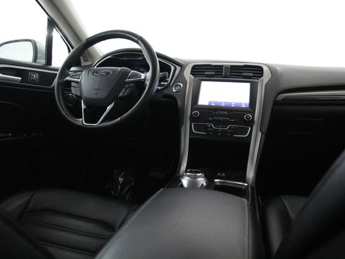 Used 2020 Ford Fusion SEL FWD image 10