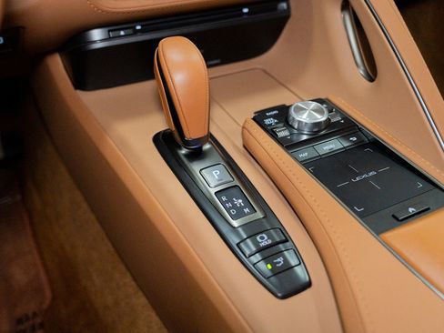 Used 2020 Lexus LC 500 Coupe w/ Performance Package RWD image 53