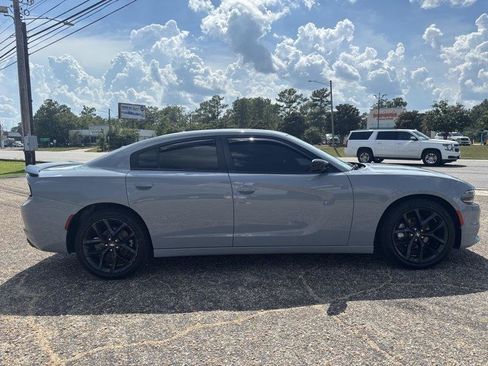 Used 2022 Dodge Charger SXT w/ Blacktop Package RWD image 6