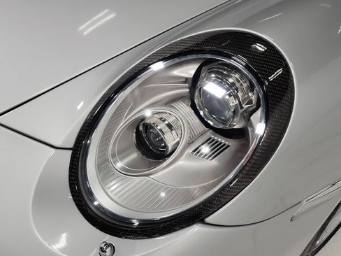 Used 2011 Porsche 911 Turbo S AWD/4WD image 8