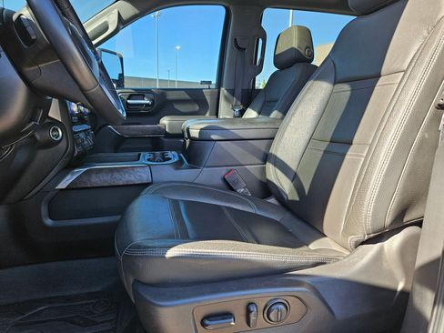 Used 2020 GMC Sierra 3500 Denali w/ Denali Ultimate Package AWD/4WD image 15