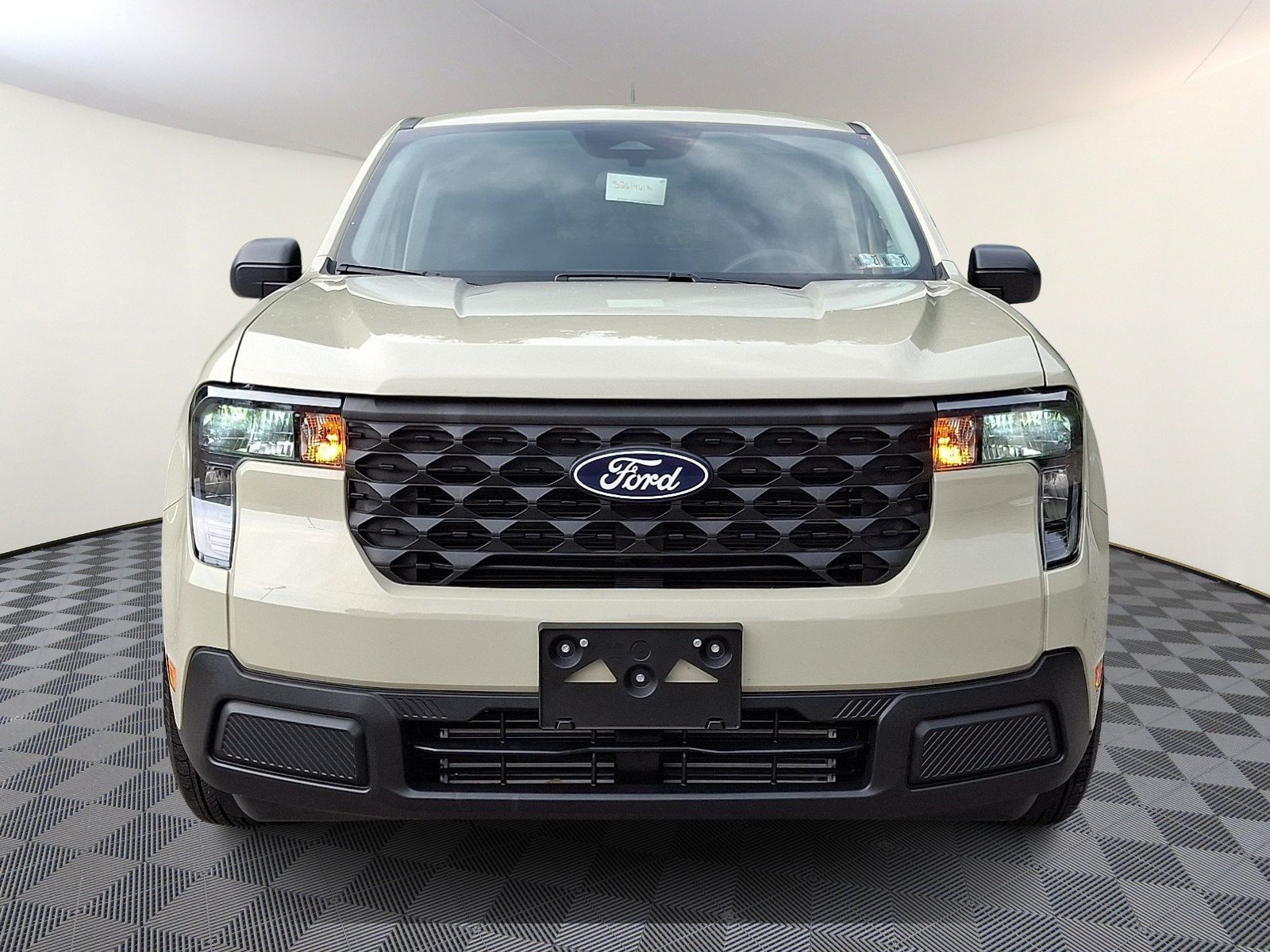 Used 2025 Ford Maverick XL w/ Equipment Group 102A AWD/4WD image 2