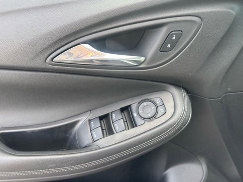 Certified 2023 Buick Encore GX Select image 11