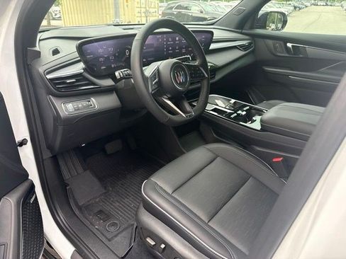 Used 2026 Buick Enclave Sport Touring w/ Power Package FWD image 16