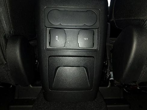 Used 2024 Ford Explorer XLT w/ Class IV Trailer Tow Package image 33