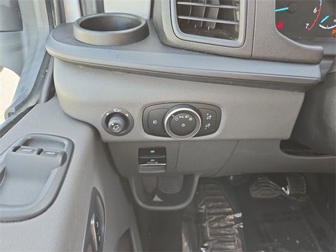 Used 2023 Ford Transit 350 XLT image 17